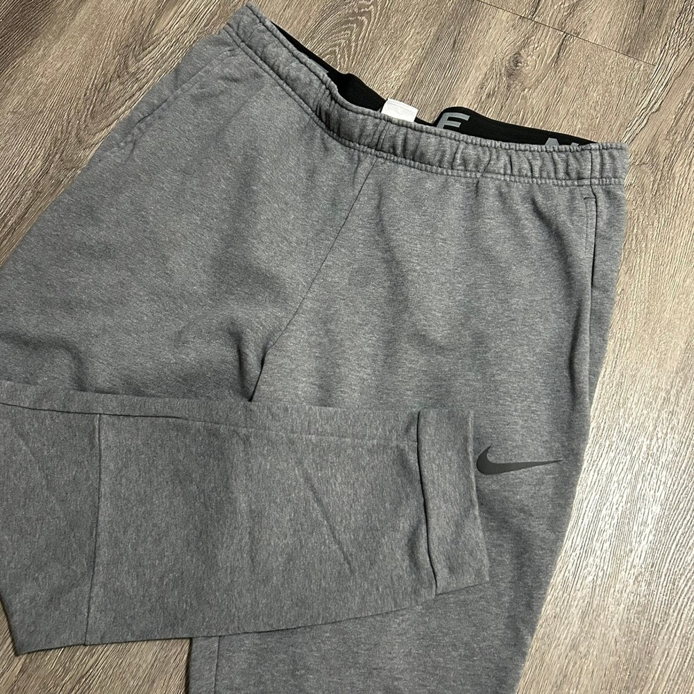 Nike‎ Dri-FIT Sweatpants XXL Gray Tapered Joggers Training Pants Mens 30" Inseam